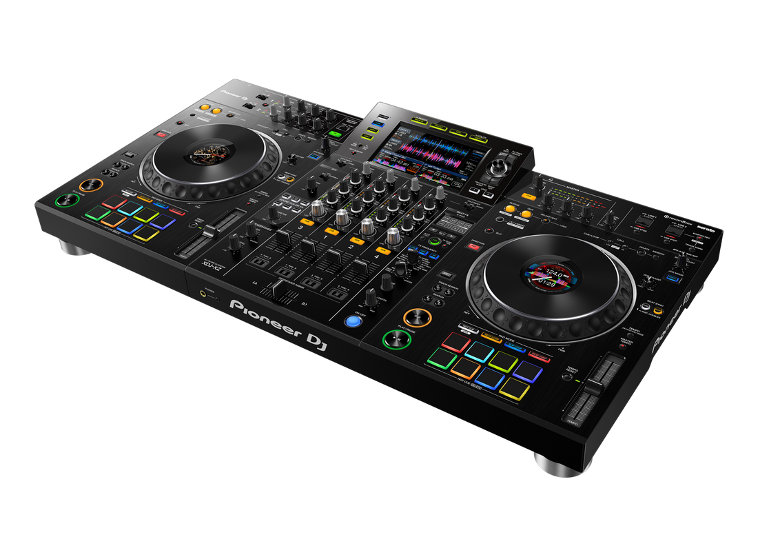 The Best Turntables/Controllers for DJing: From Beginner to Advanced