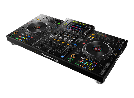 The Best Turntables/Controllers for DJing: From Beginner to Advanced